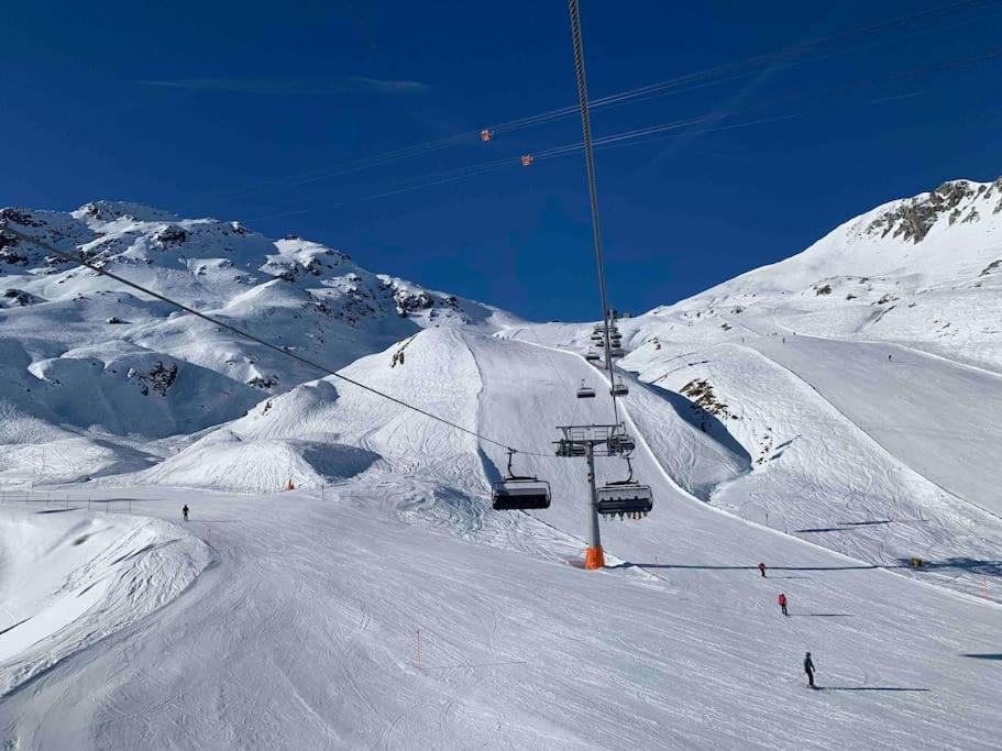 Apartment La Swiss Alps *